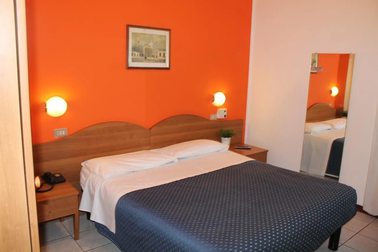 **  Hotel La Pace Milan Italy